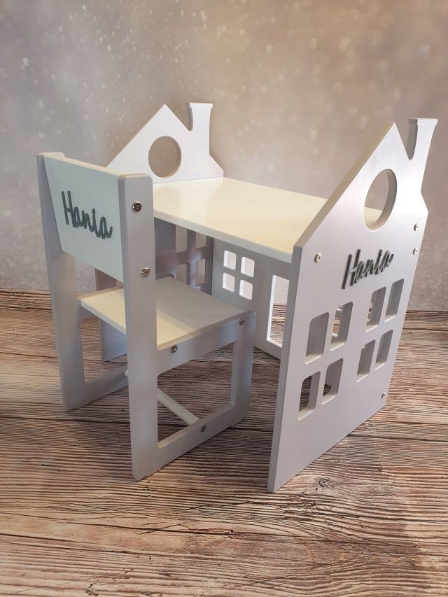 STOLIK Z KRZESEŁKIEM BIURKO DREWNIANE DLA DZIECI Bohater / Bajka Inny