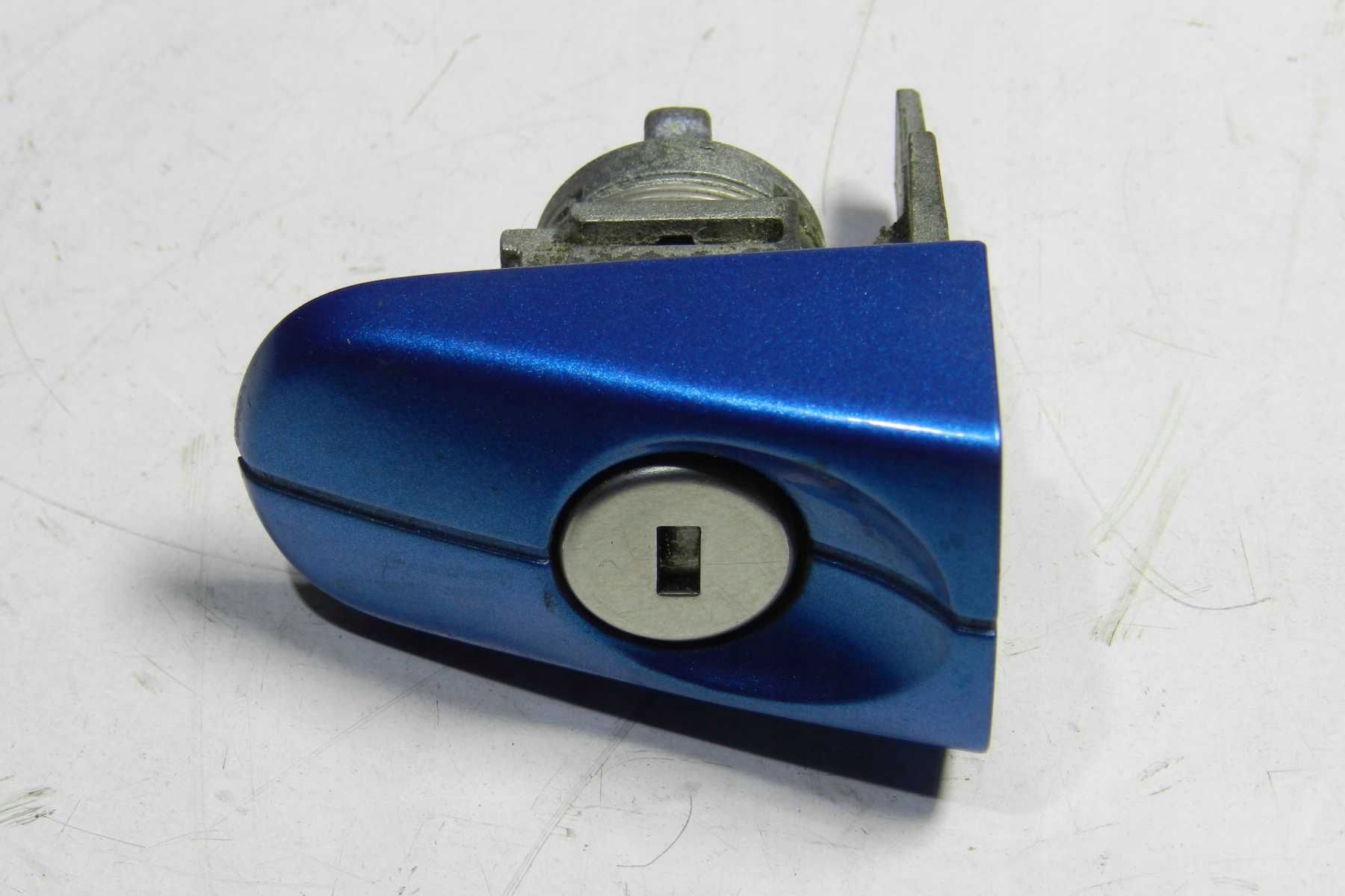 OSŁONA ZAŚLEPKA KLAMKI ZEWNĘTRZNEJ FORD FOCUS MK2