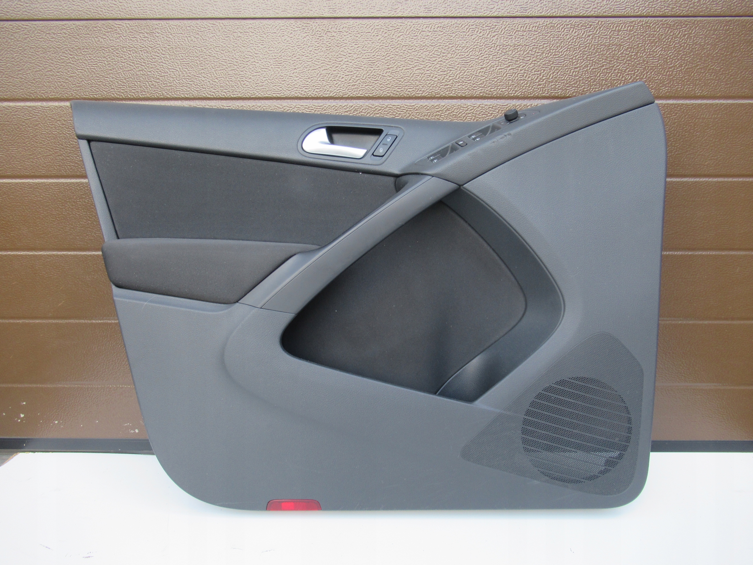upholstery door left front VW TIGUAN 5N0867011