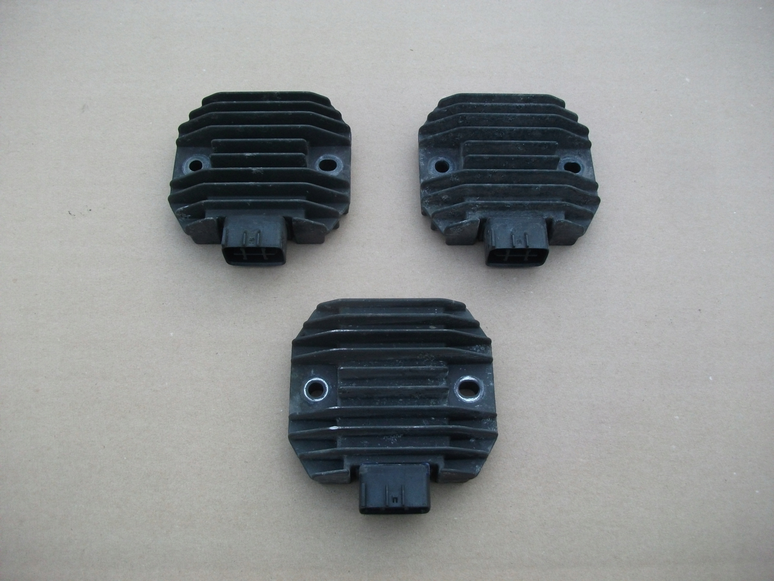 YAMAHA X-MAX 125 14-17 REGULATOR NAPIĘCIA