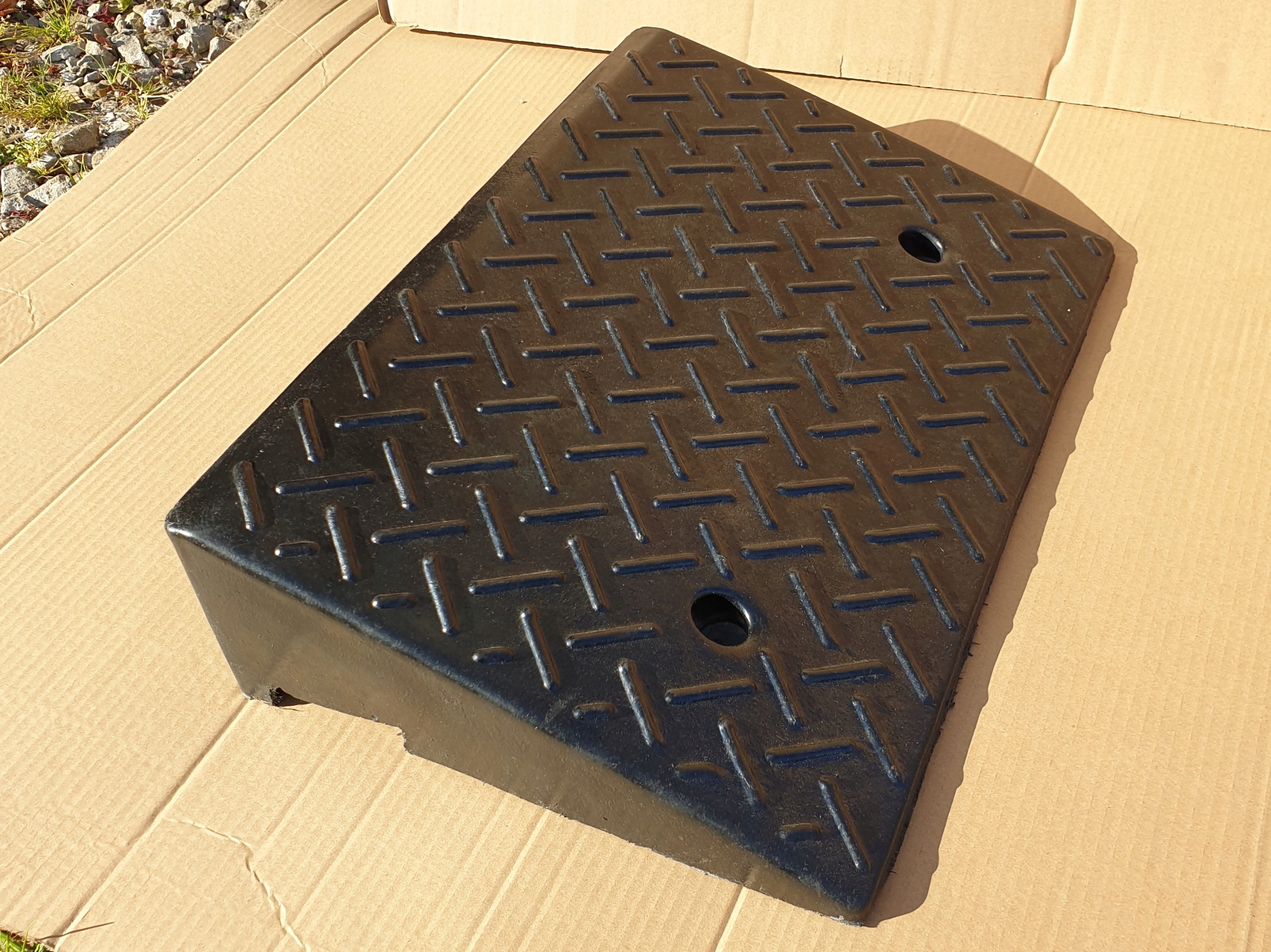 Gumowa rampa najazdowa na krawężnik 11cm Marka Ayaq