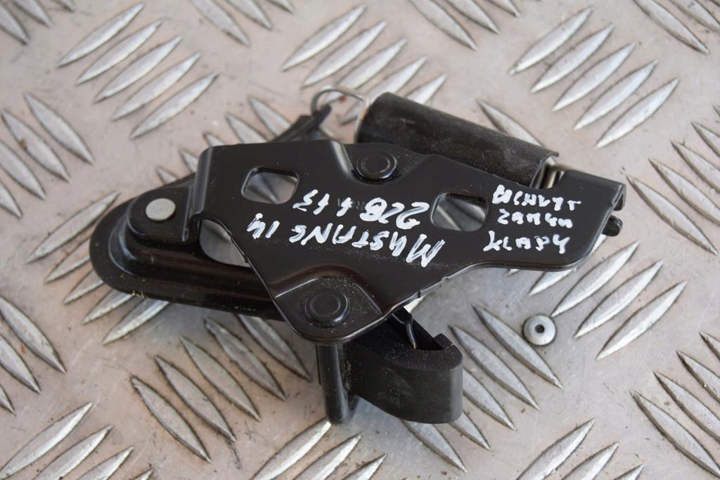 RYGIEL ZAMEK KLAPY FORD MUSTANG S197 11-19 2013 Producent części Ford OE