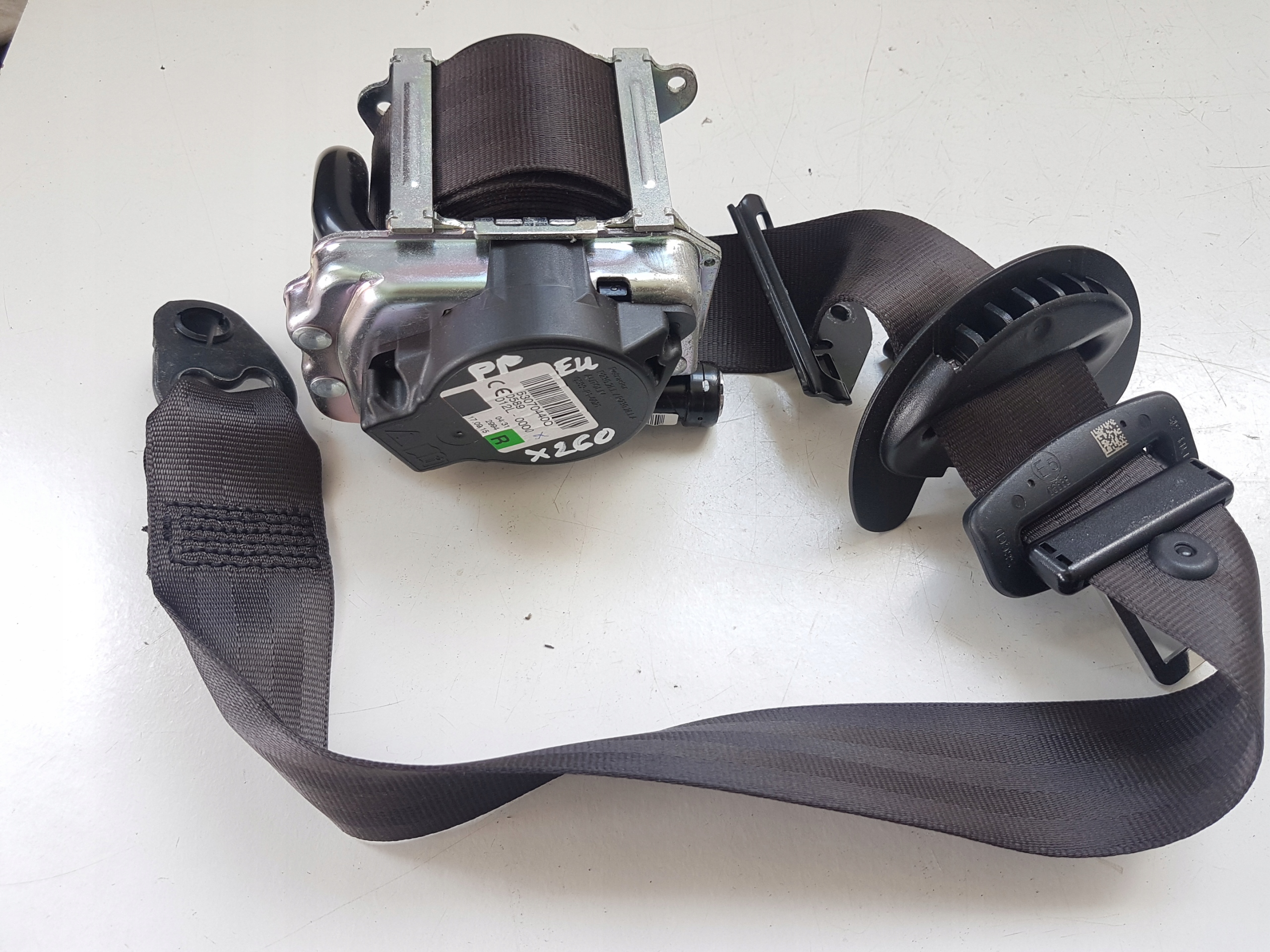 PAS BEZPIECZEŃSTWA PRAWY PRZÓD JAGUAR XF X260 15-