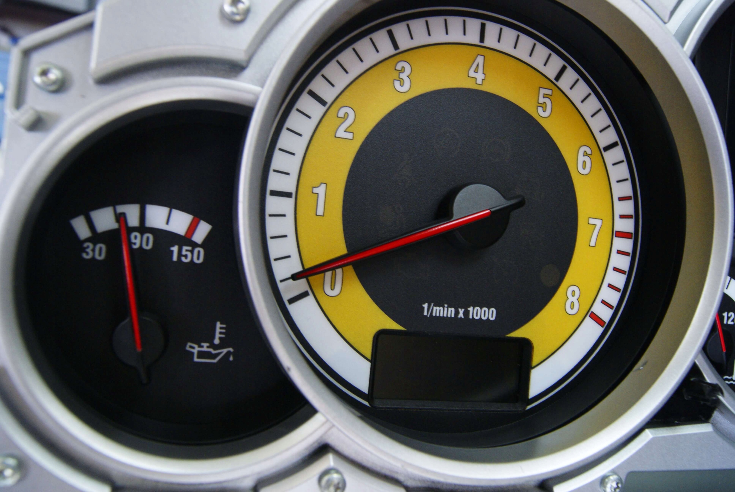 Porsche Cayenne 02-10 Tarcze Licznika INDIGLO wz 1 Producent Moman