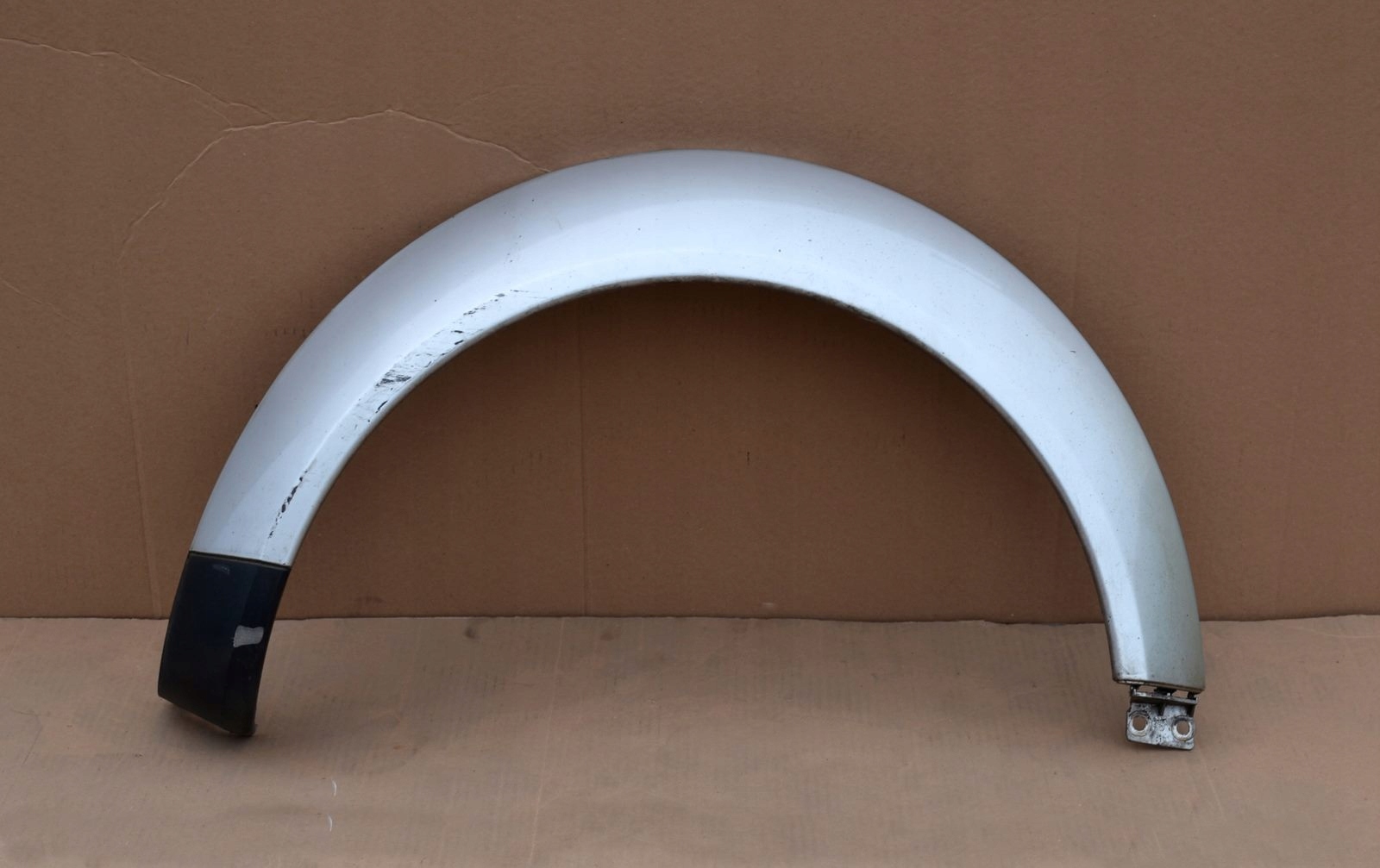 AUDI A2 НАКЛАДКА НАКЛАДКА КРЫЛА ПРАВЫЙ ПРАВА ЗАД.