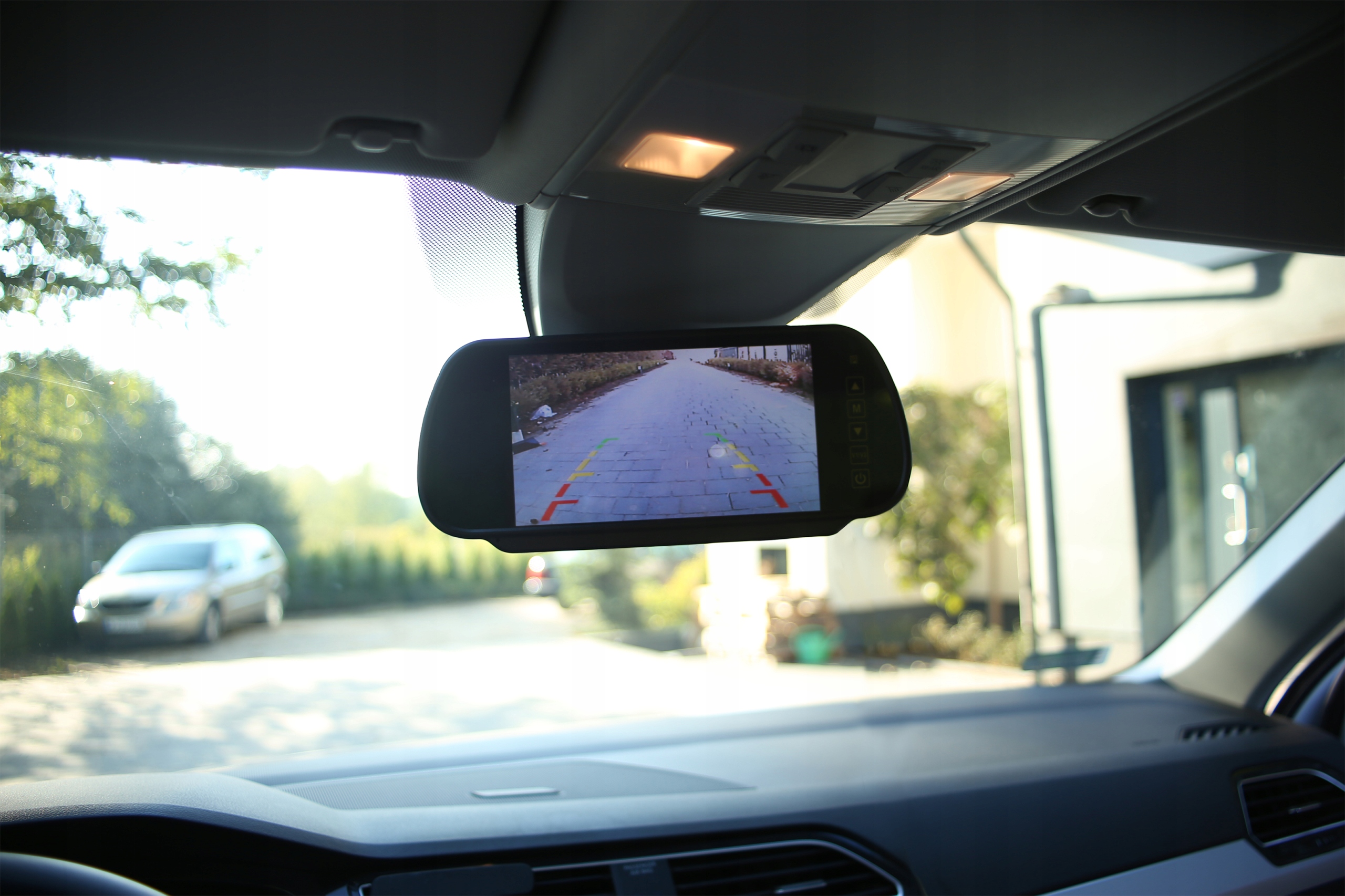 MONITOR 7 W LUSTERKU DO KAMERY COFANIA KOLOR 2AV Connectivity wired