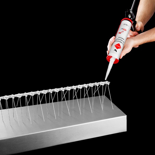 KLEJ 80ML KOLCE NA PTAKI PRZECIW PTAKOM BARDZO MOCNY WYDAJNOŚĆ DO 3 m Kod producenta KLEJ 80 ML KOLCE NA GOŁĘBIE