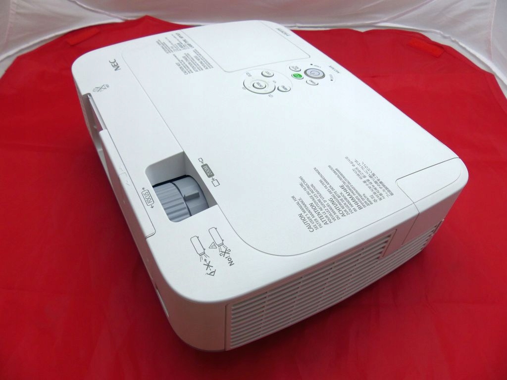 PROJEKTOR RZUTNIK NEC M230X HDMI XBOX PS4 TV KINO Marka NEC