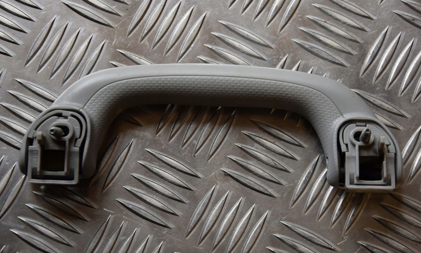 RĄCZKA PODSUFITKI PRAWY TYŁ HONDA CIVIC VII 5D Producent części Honda OE