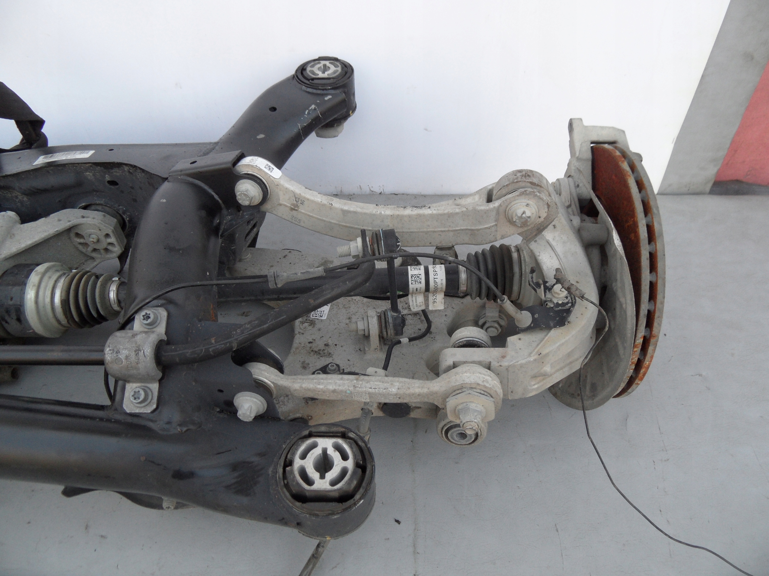 WAHACZ ZWROTNICA LEWY TYŁ ALFA ROMEO GIULIA