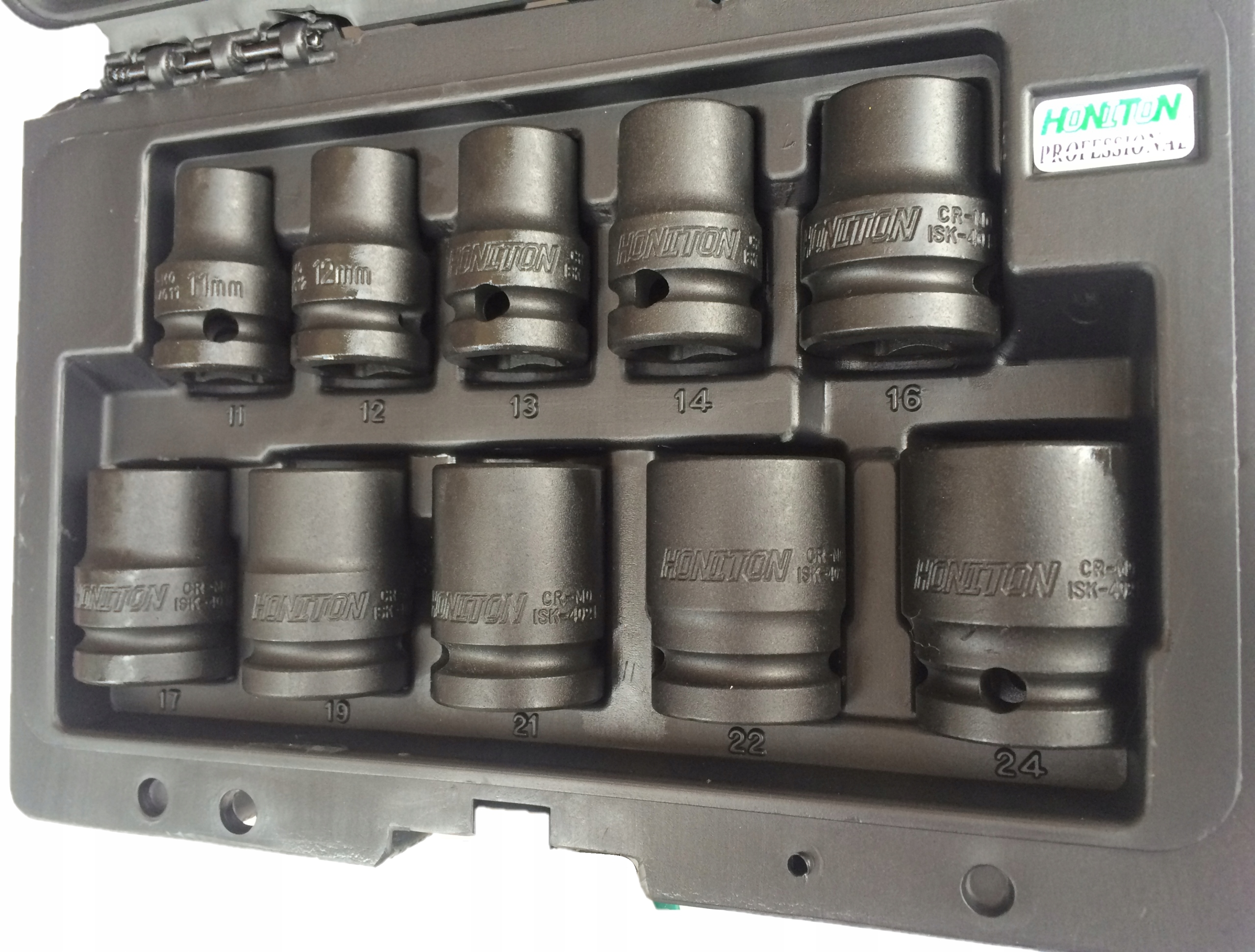 9fa95aa84198bb85208c4a44b54e