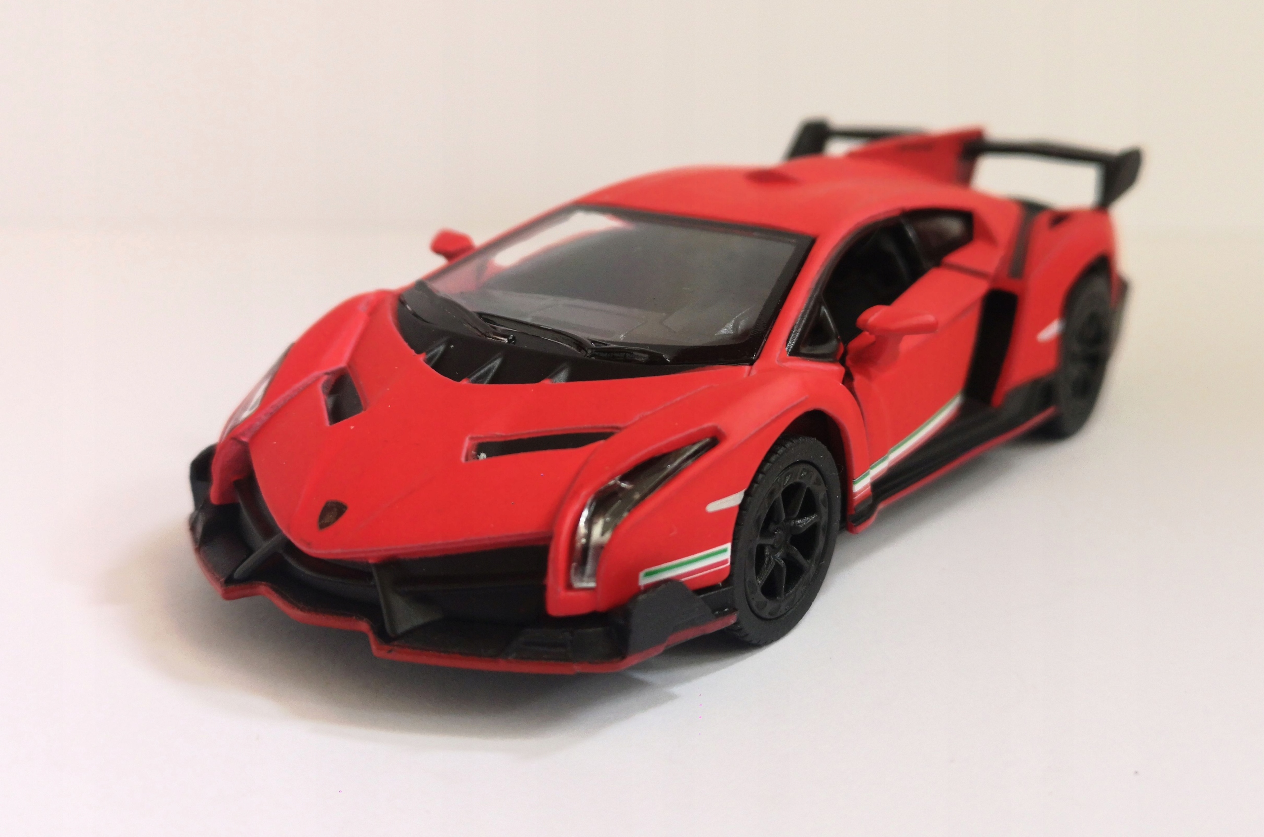 kinsmart lamborghini veneno