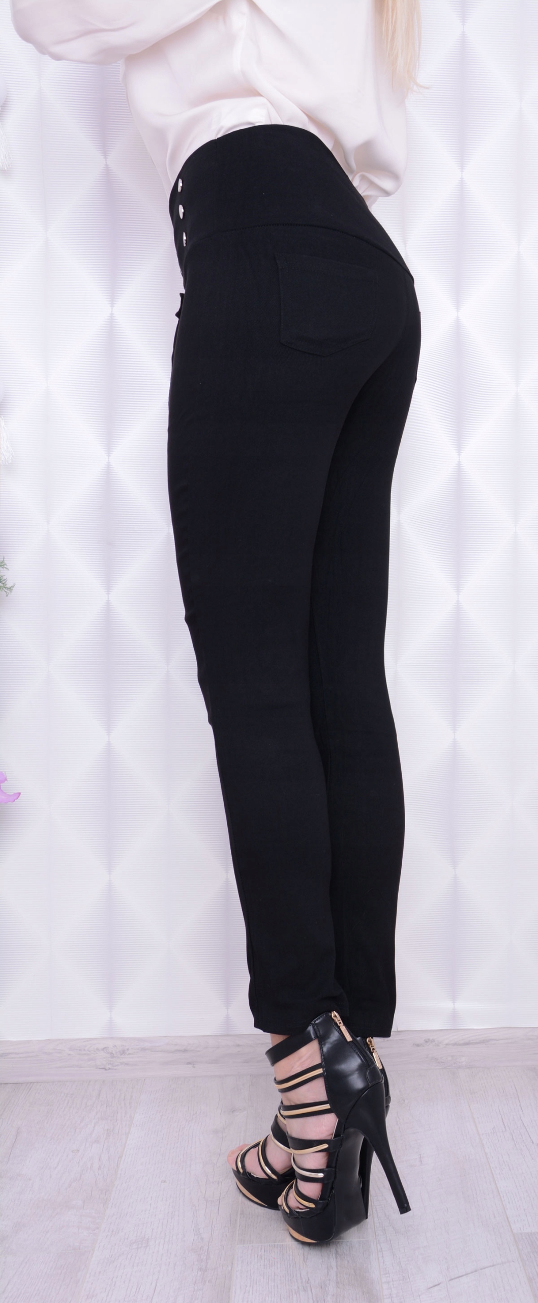 STYLOWE SPODNIE WIĄZANY PAS WYSZCZUPLAJĄCE TALIĘ GUZIKI WYSOKI STAN 304A Marka ADDAMS