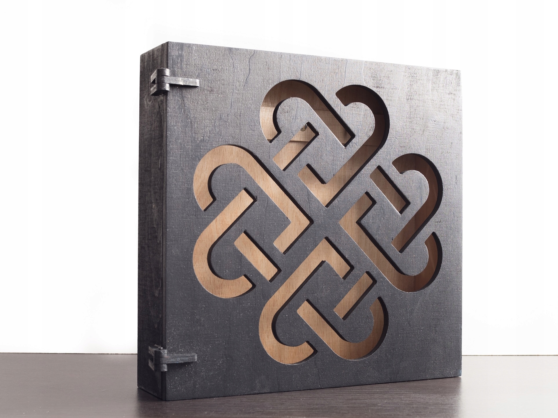 SZAFKA NA KLUCZE WZÓR CELTYCKI SERCA LAKIEROWANA