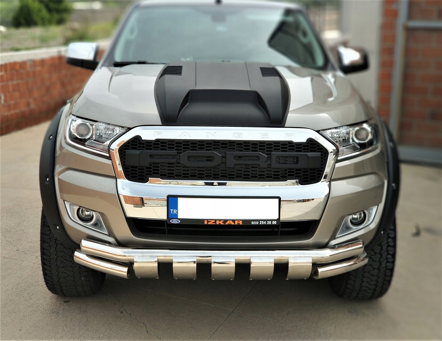 FORD RANGER MITSUBISHI L 200 ORUROWANIE PRZEDNIE Producent CAN