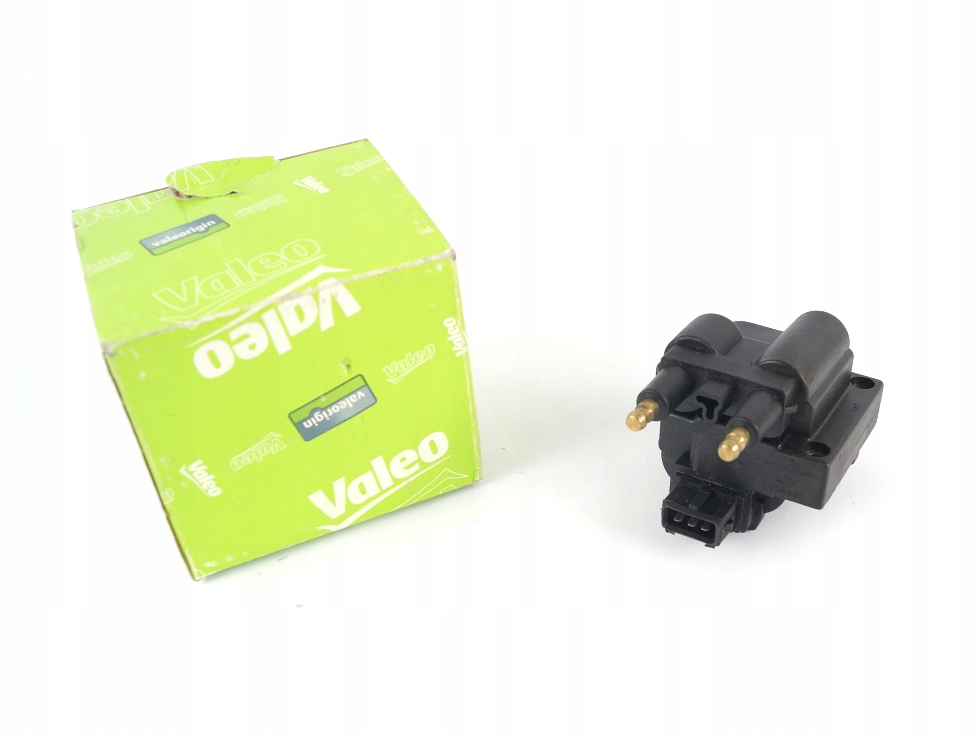 Катушка зажигание RENAULT VOLVO S40 V40 1.6 1.8 2.0