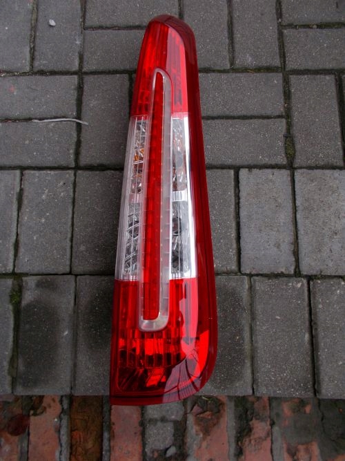 FORD C-MAX MK1 LIFT 06-10 LED PRAWA ORYGINAŁ