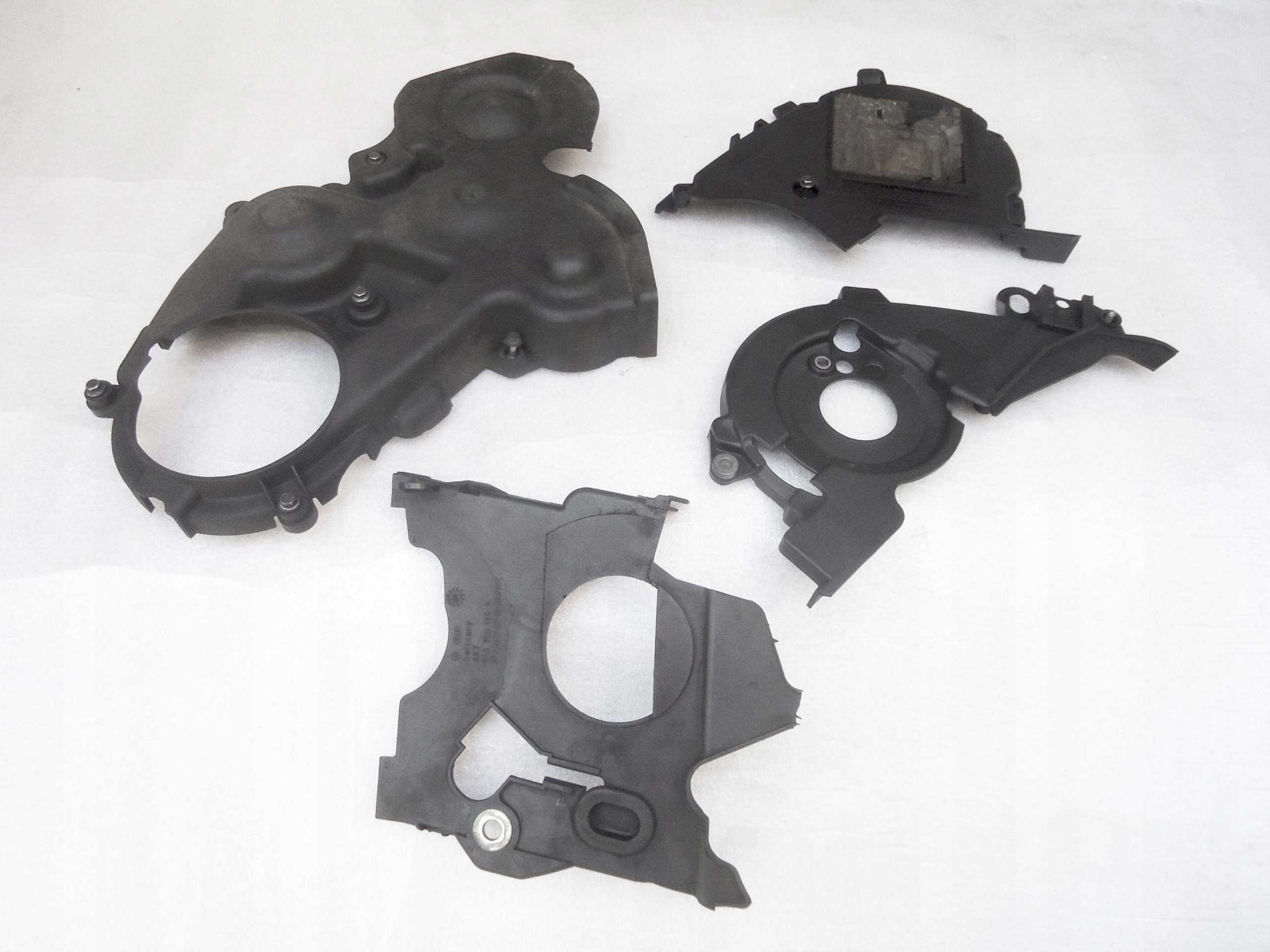 9659869480 - CITROEN C4 PICASSO JUMPY 1.6 HDI крышка ГРМ