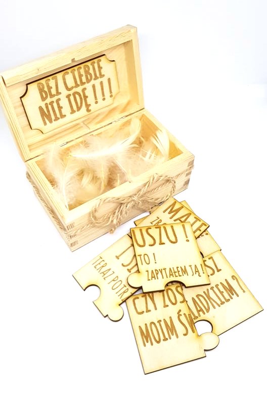 PUDEŁKO PROŚBA DLA ŚWIADKOWEJ O ŚWIADKOWANIE Kolor dominujący beże i brązy