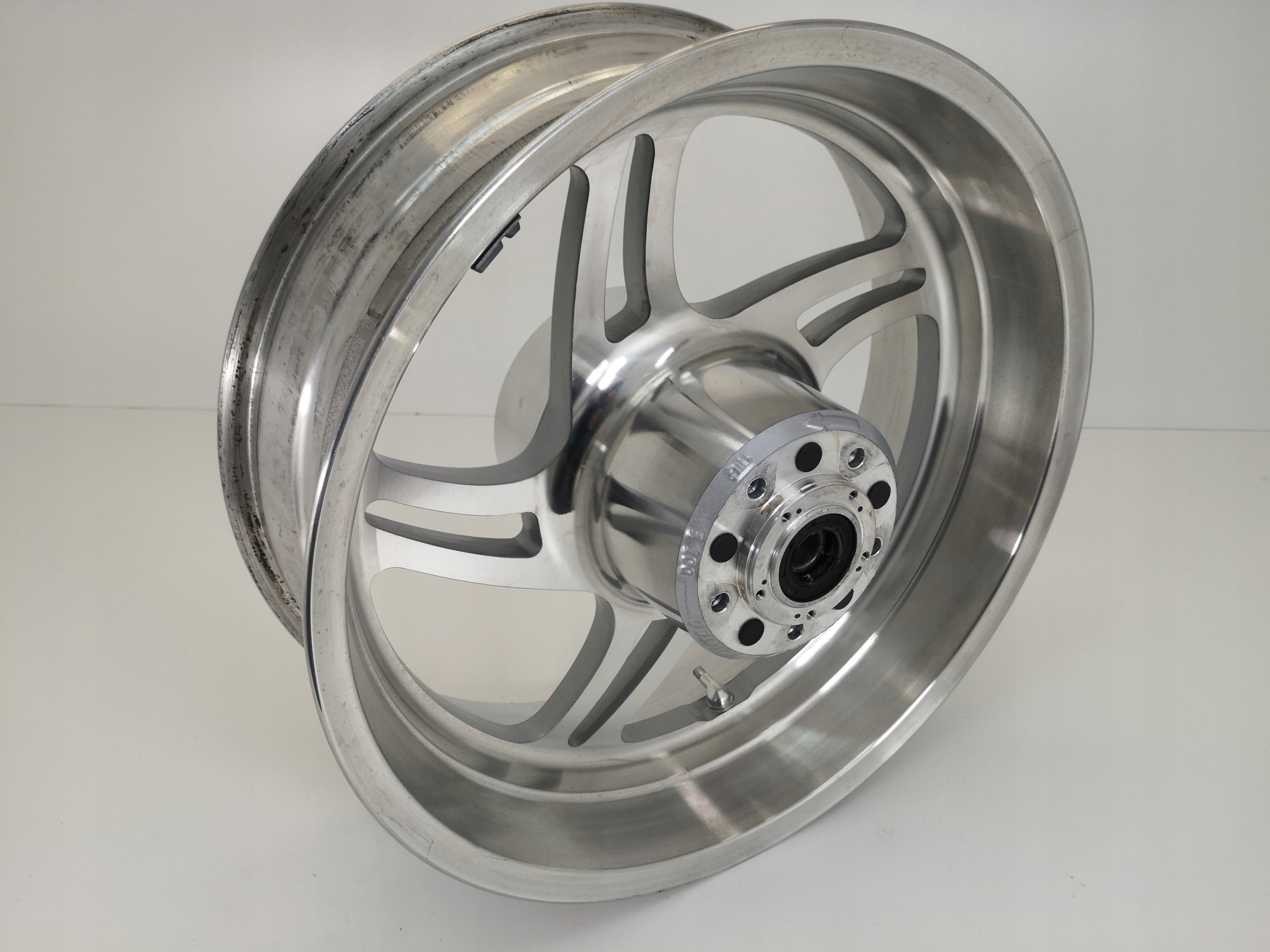 TRIUMPH THUNDERBIRD KOŁO FELGA T2011010 Szerokość felgi Inna