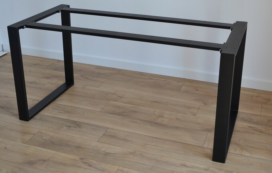 Konstrukcja metalowa stołu skręcana 130x70x72 cm Głębokość mebla 70 cm