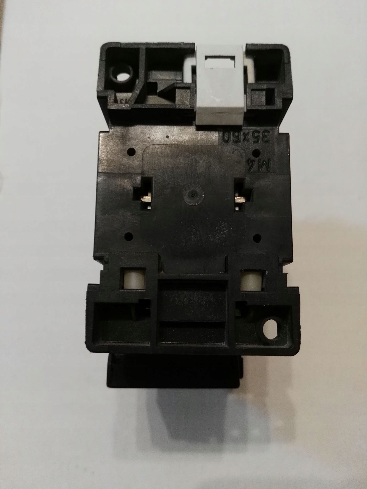 STYCZNIK MOELLER DIL 00 M-G CEWKA 24V DC 4 KW Rodzaj stycznik