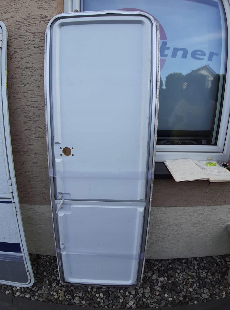 Входная дверь для кемпинга 171x58 (отверстие) Tabbert