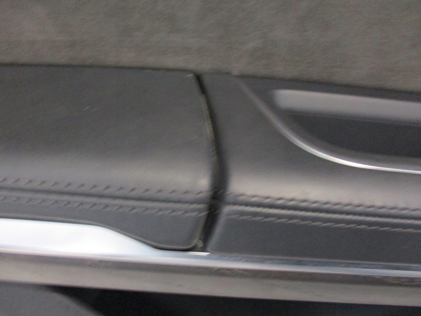 Обивка обивки двери AUDI A8 4N0 ALCANTARA