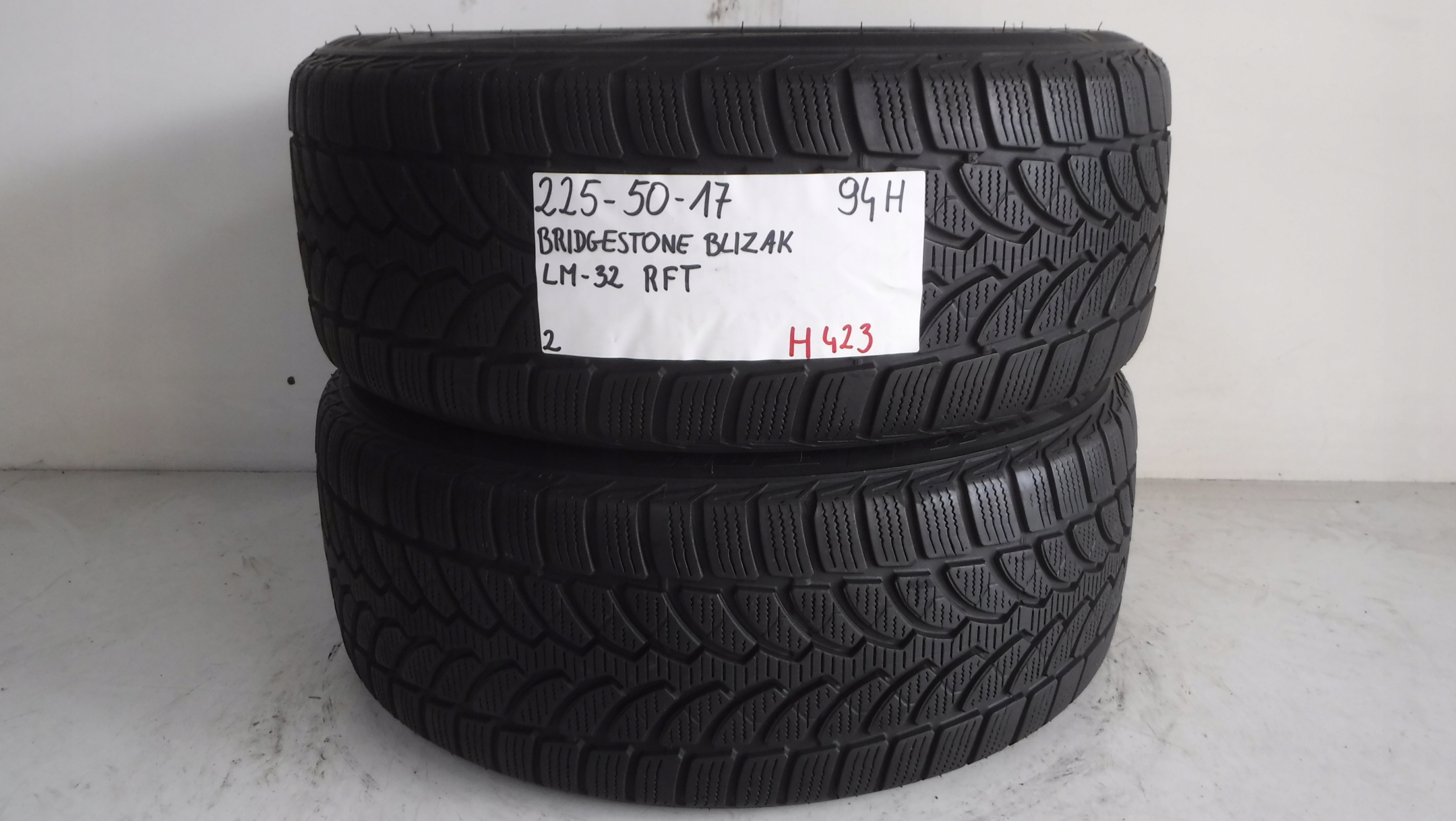 OPONY ZIMOWE 225/50/17 BRIDGESTONE LM-32 RSC RFT