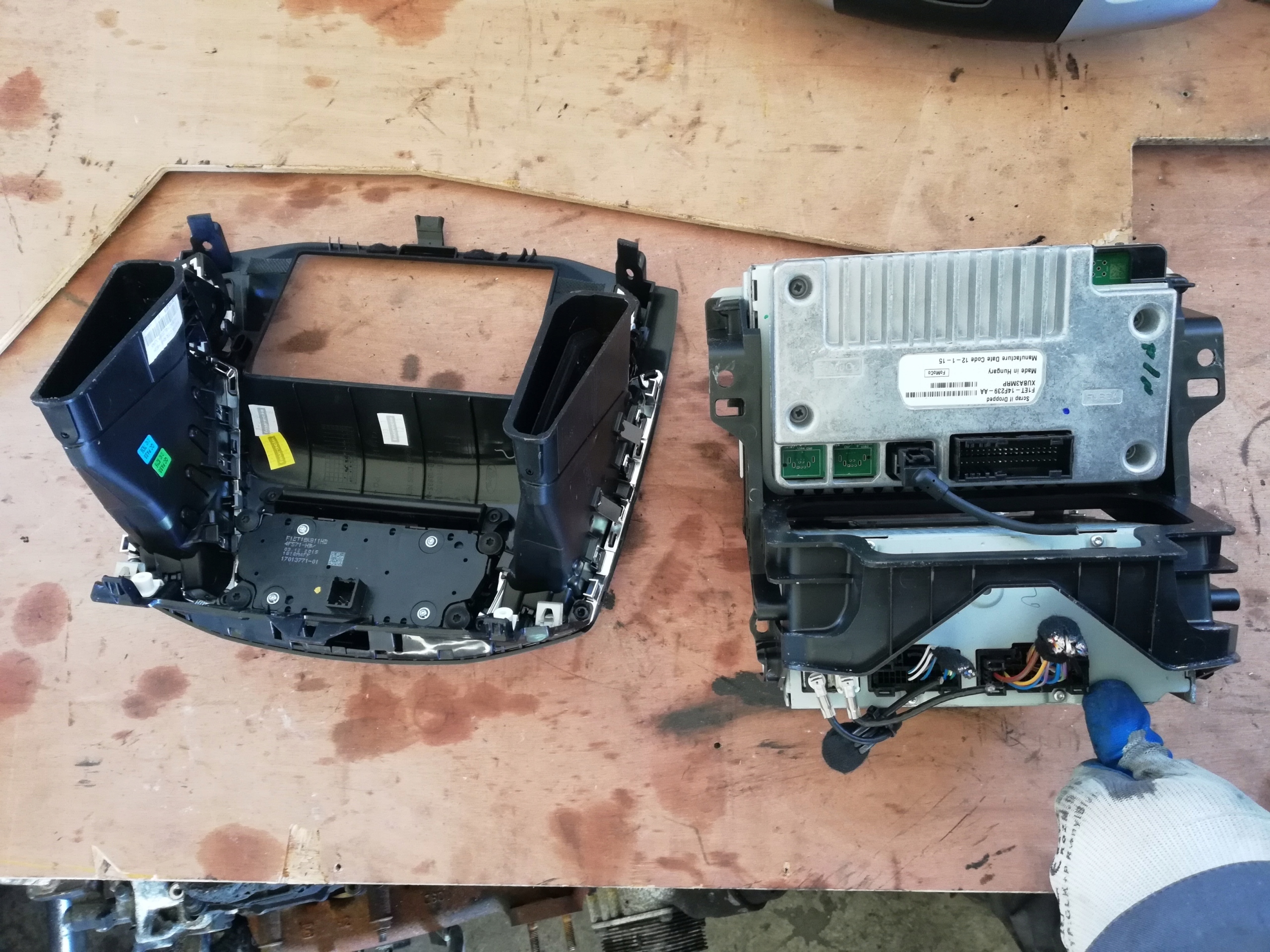 F1BT-18C815-LAK - FORD FOCUS MK3 LIFT РАДИО НАВИГАЦИЯ СЕНСОРНАЯ ПАНЕЛЬ