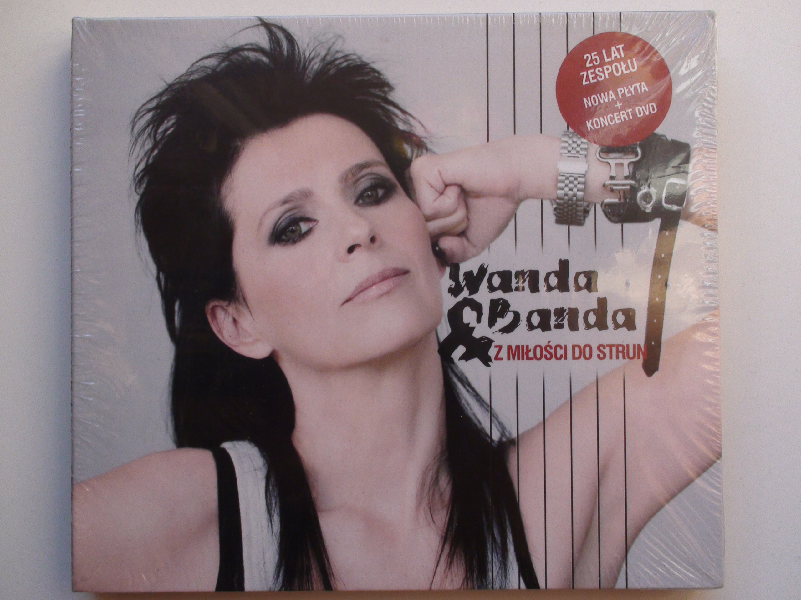 

Wanda & Banda Z Miłości Do Strun CD+DVD Folia