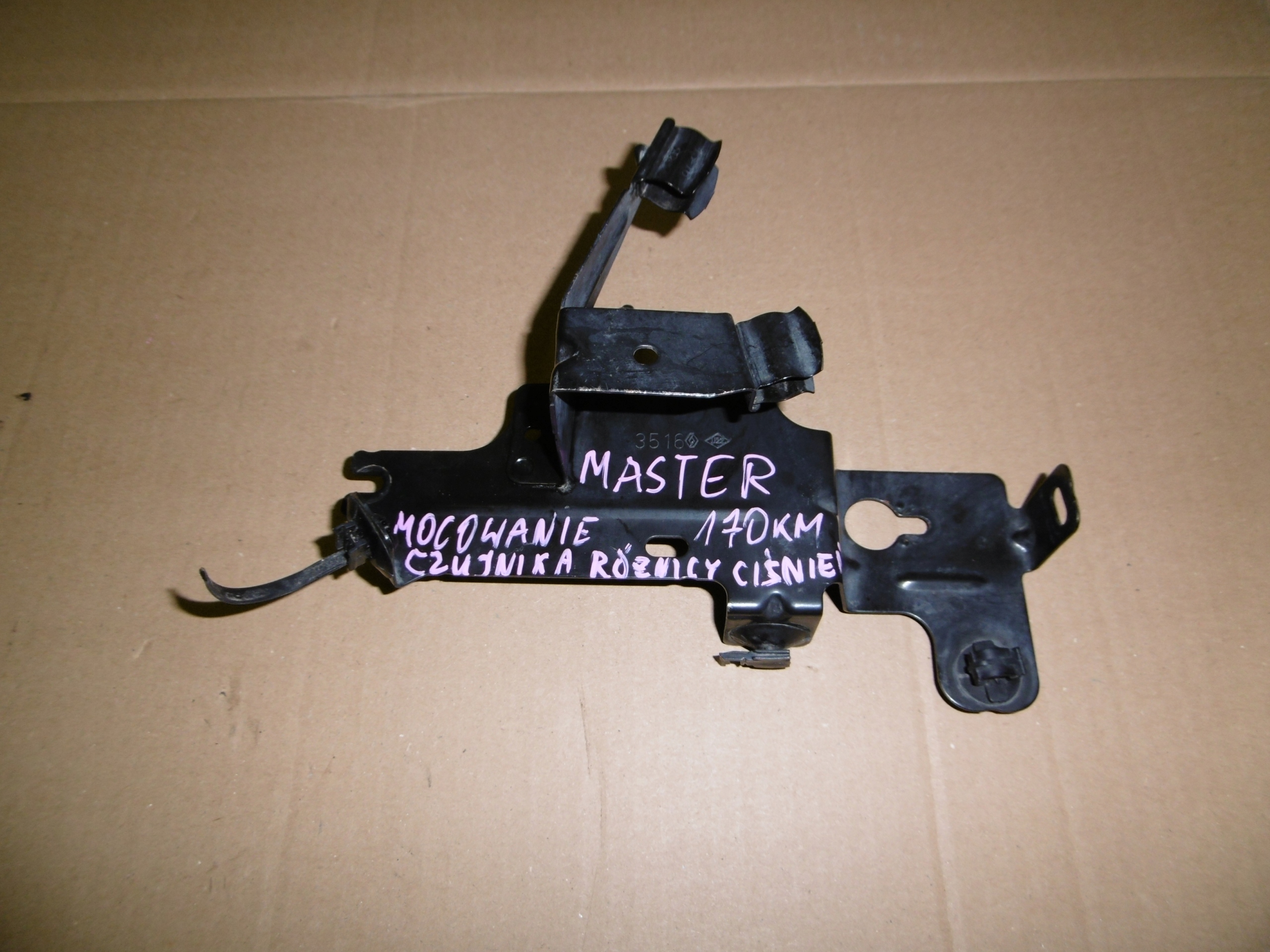 223676858R - MASTER 3 MOVANO B 2.3 DCI КРЕПЛЕНИЕ ДАТЧИКА ВЫХЛОПНЫХ ГАЗОВ