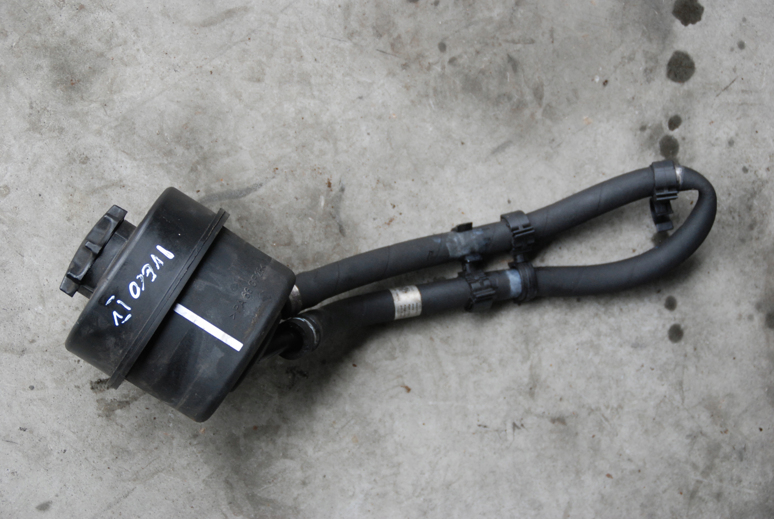 IVECO DAILY 14-18 ZBIORNICZEK WSPOMAGANIA