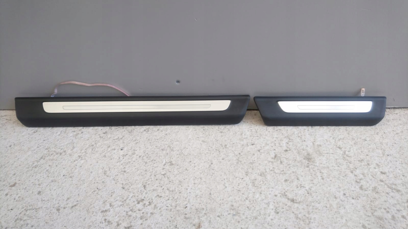 Накладка порога Led Q7 е-тронm0