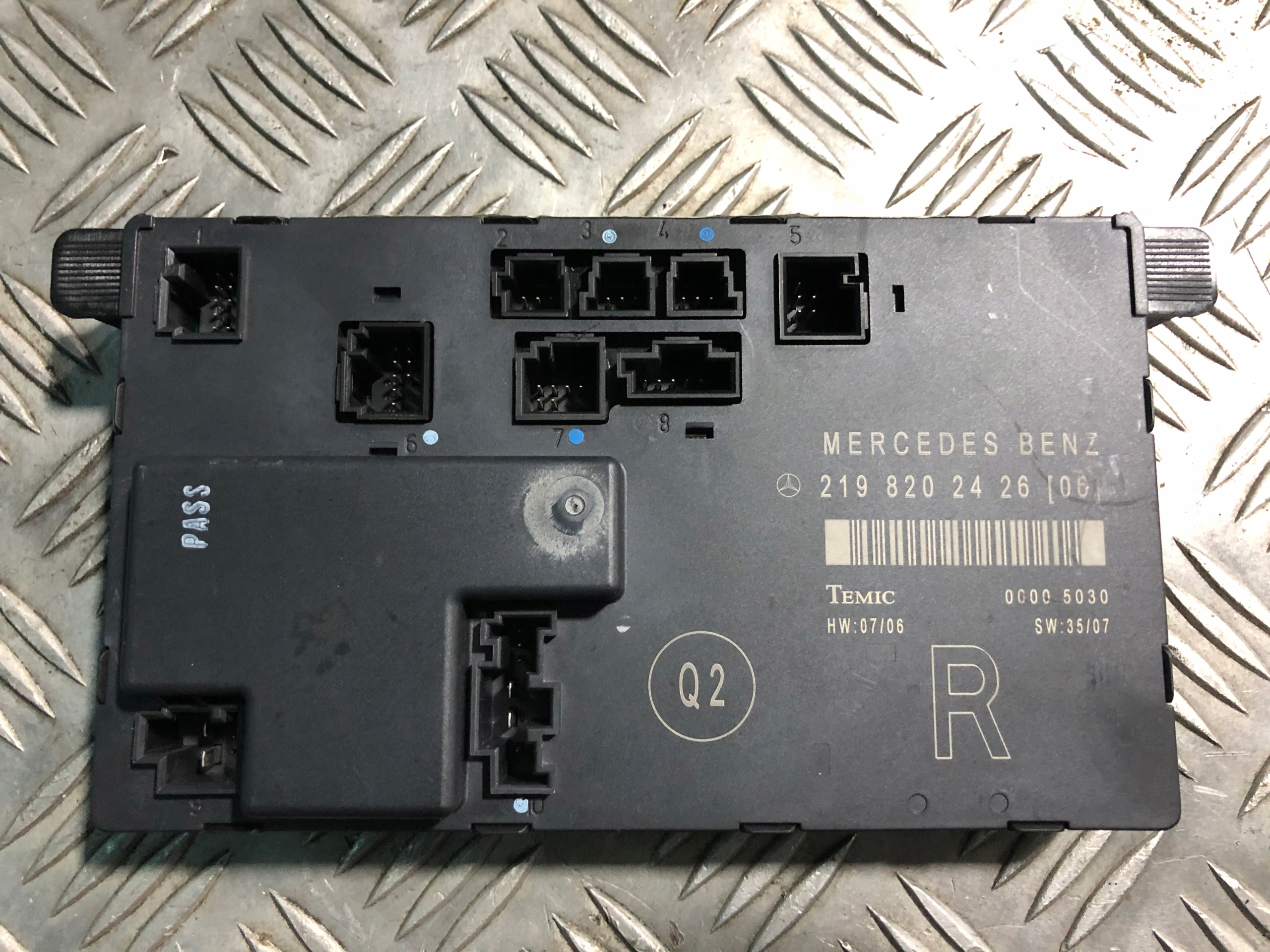 MERCEDES W219 CLS MODUŁ STEROWNIK DRZWI PRAWY PRZÓ