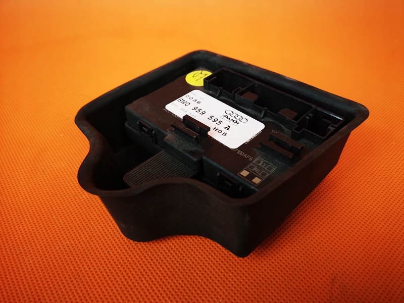 Audi A4 B9 8W Sedan Sterownik Drzwi 8w0959595a Typ samochodu Samochody osobowe