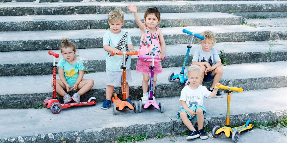 Hulajnoga Micro Mini Deluxe LED trójkołowa 2+Łódź Marka Micro