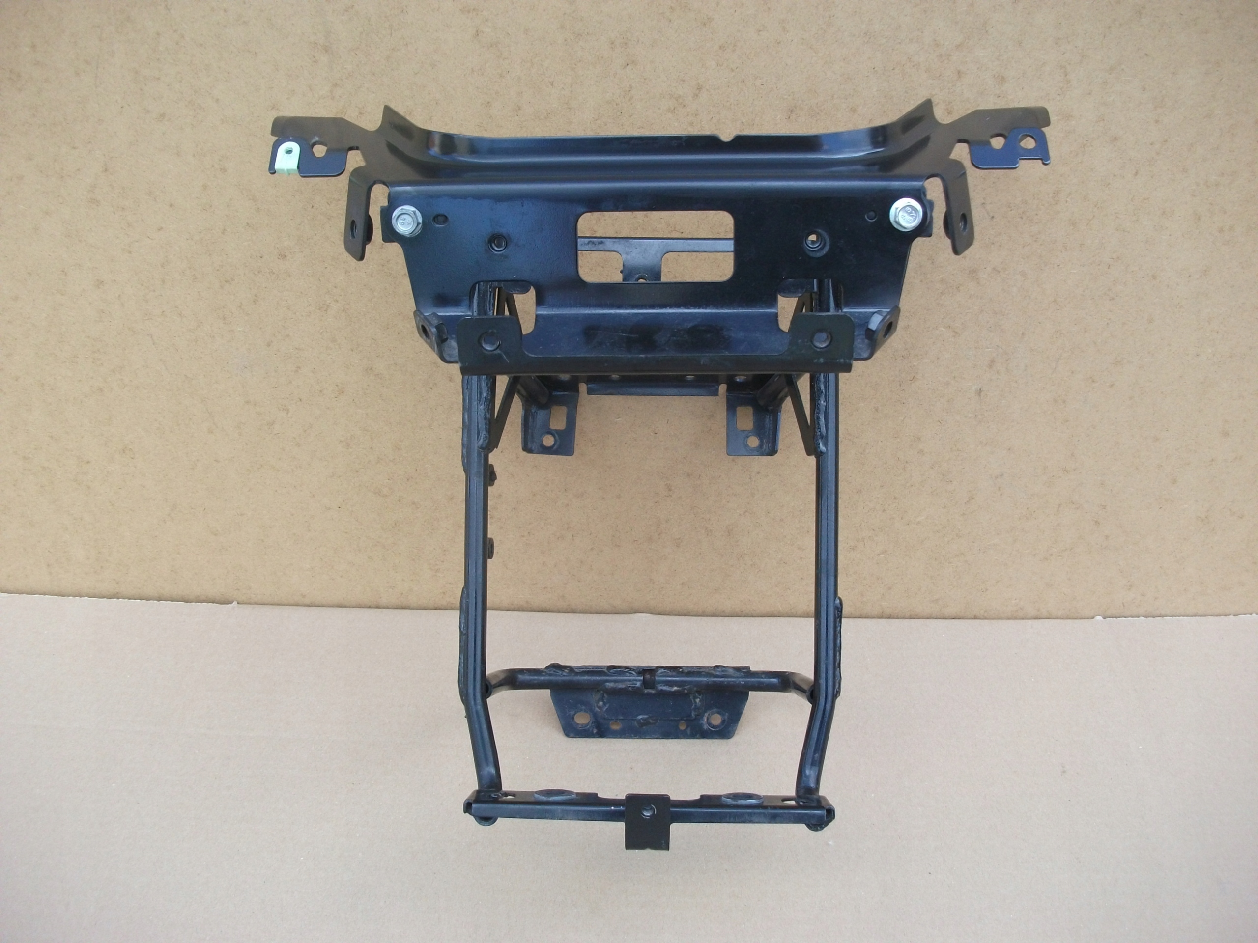 PEUGEOT CITYSTAR 125 STELAŻ CZASZY PRZÓD