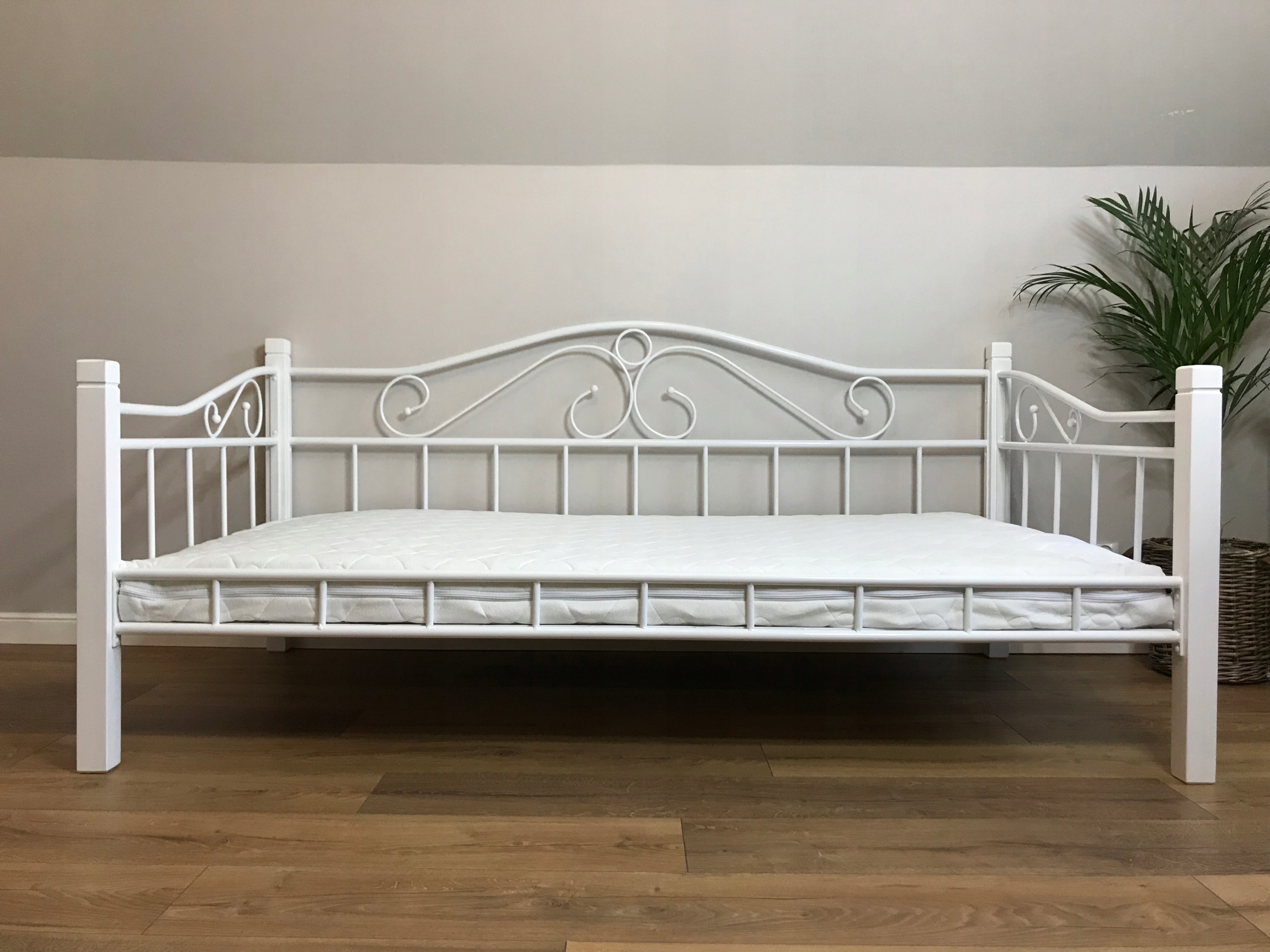 BIAŁE ŁÓŻKO METALOWE 90X200 BOCZNE produkt POLSKI Typ łóżko pojedyncze