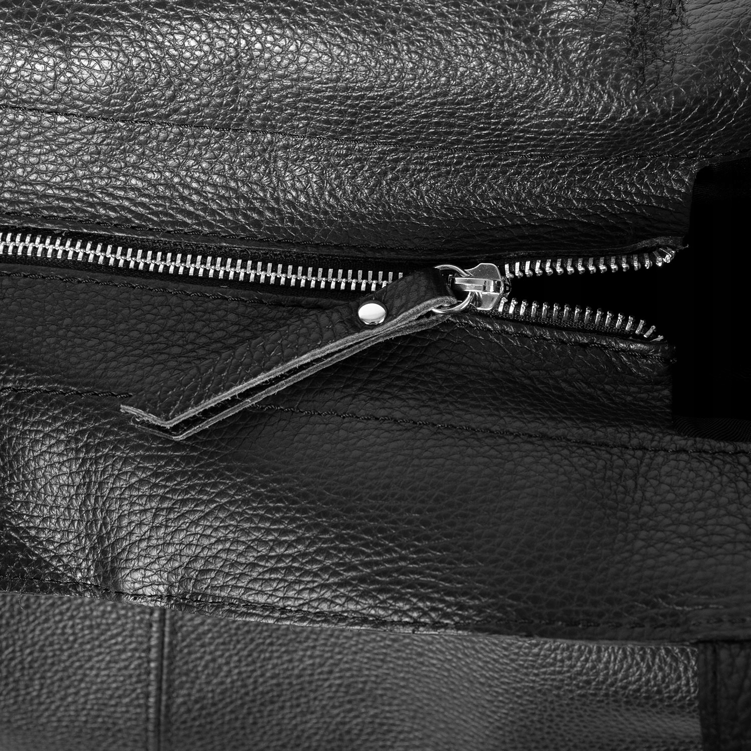 WŁOSKA TOREBKA SHOPPER SKÓRZANA NA RAMIĘ A4 CZARNA Kolor czarny