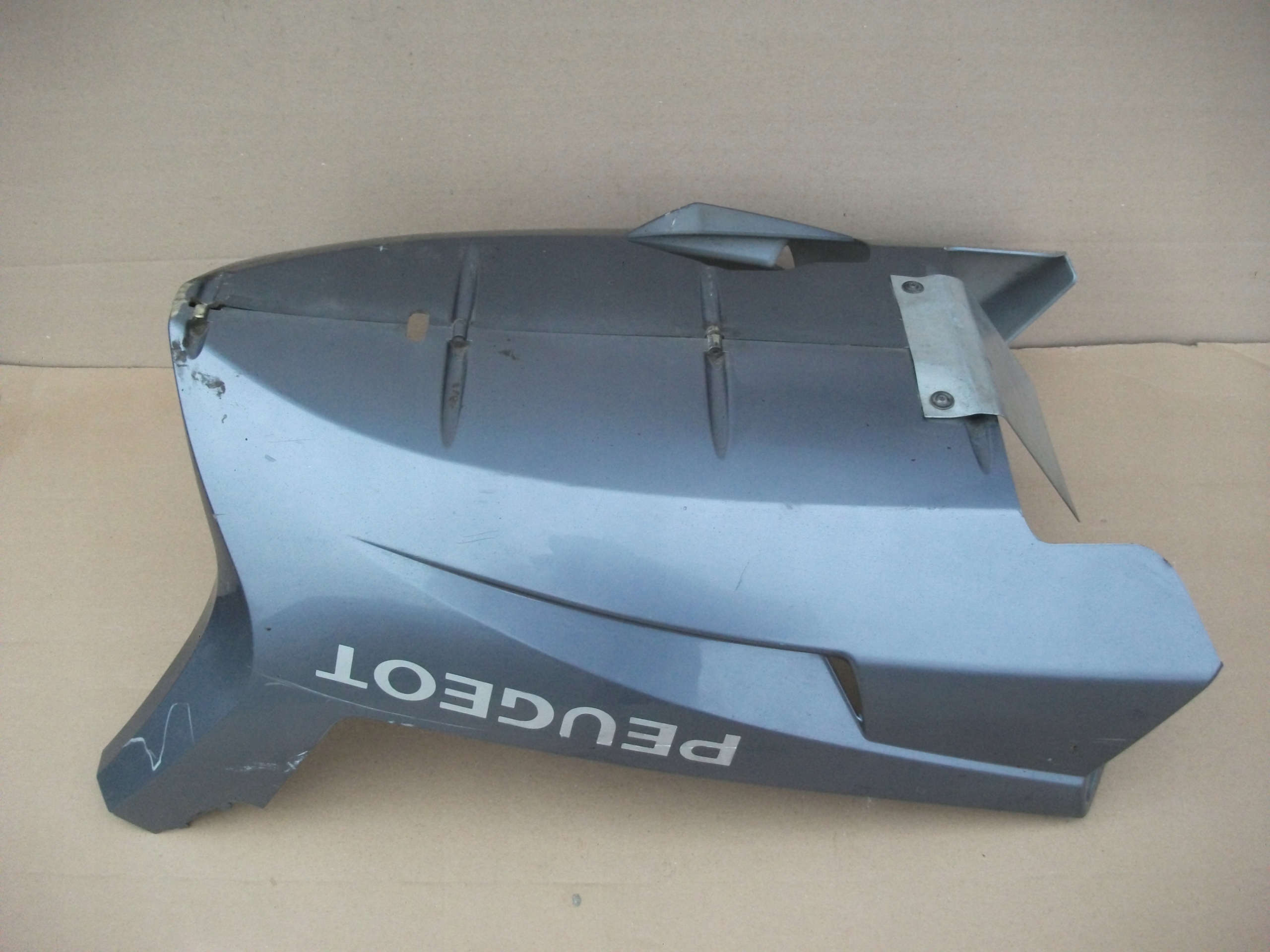 PEUGEOT SPEEDFIGHT 4 IV 50 PLUG НИЖНЯЯ КРЫШКА