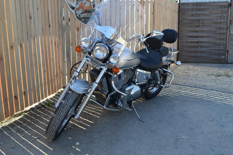 RELING NA PRZEDNI BŁOTNIK SHADOW 1100 SPIRIT Producent Motonautilus