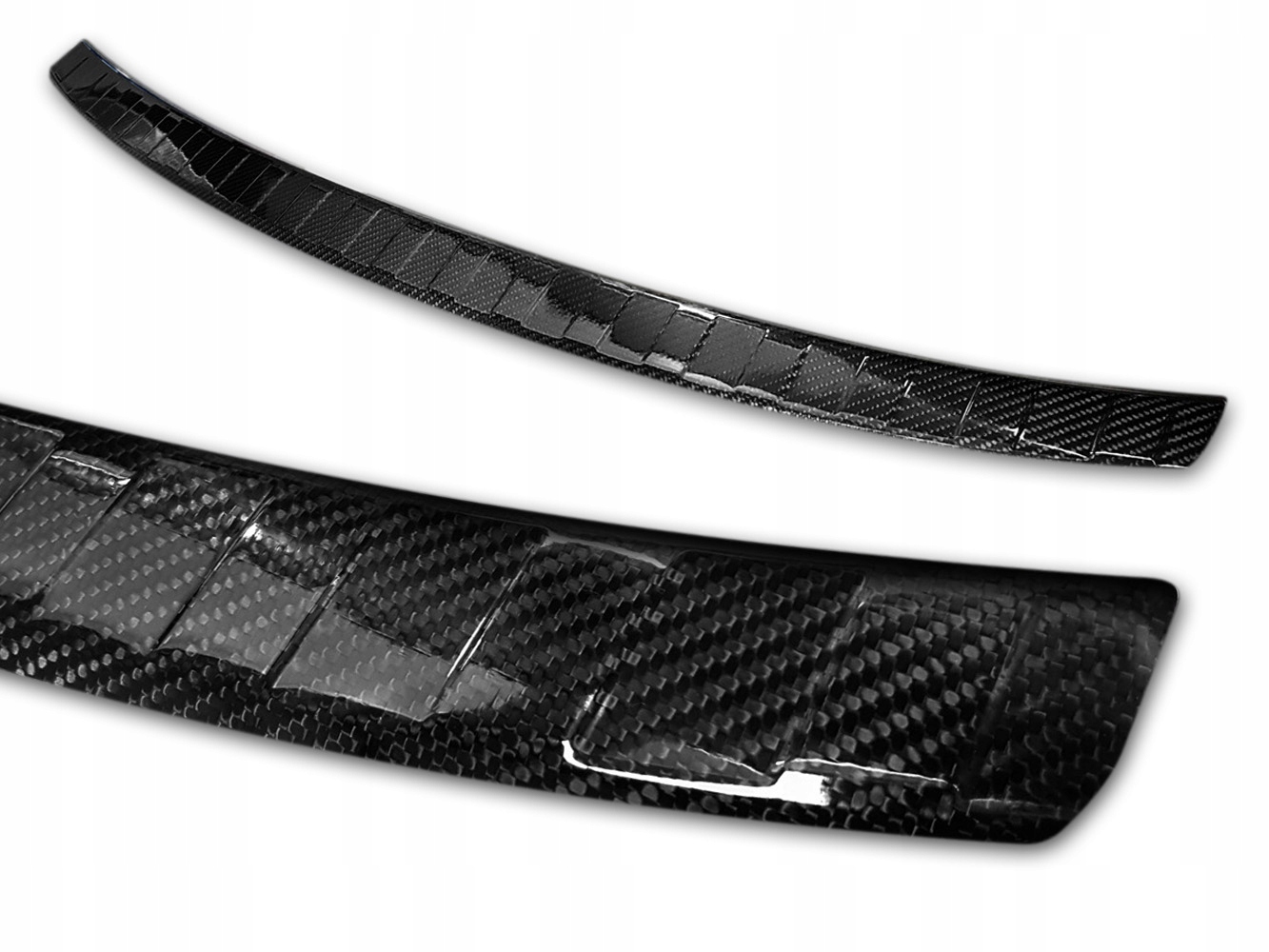 ЗАХИСТ НАКЛАДКА БАМПЕРА AUDI Q3 II 2018- карбон !