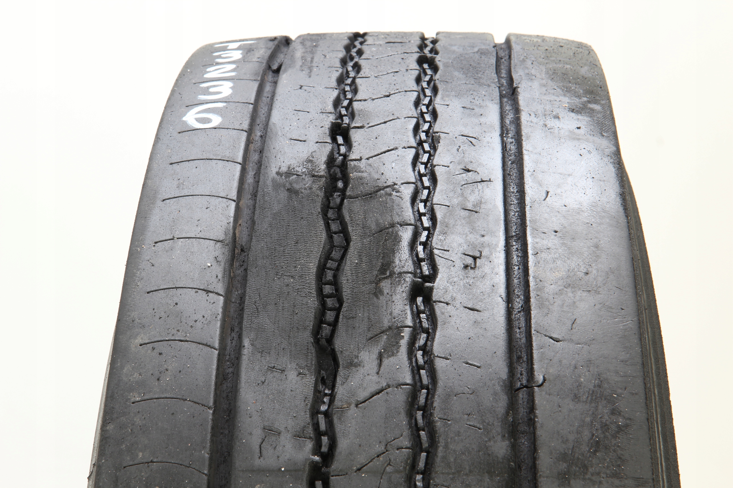 Шины 315 / 80R22, 5 BRIDGESTONE R-STEER001 (T3236)