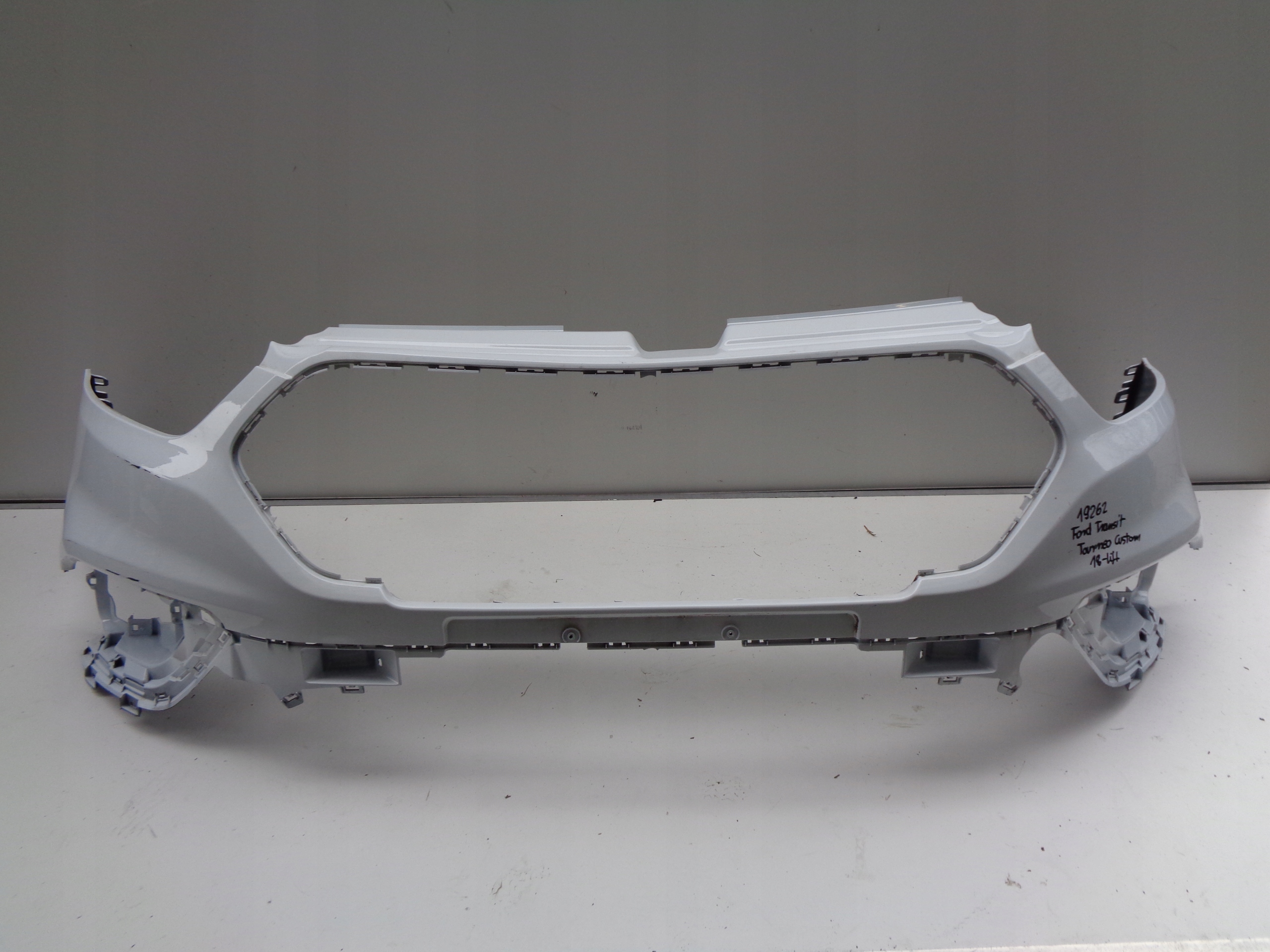 front bumper FORD TRANSIT TOURNEO CUSTOM LIFT