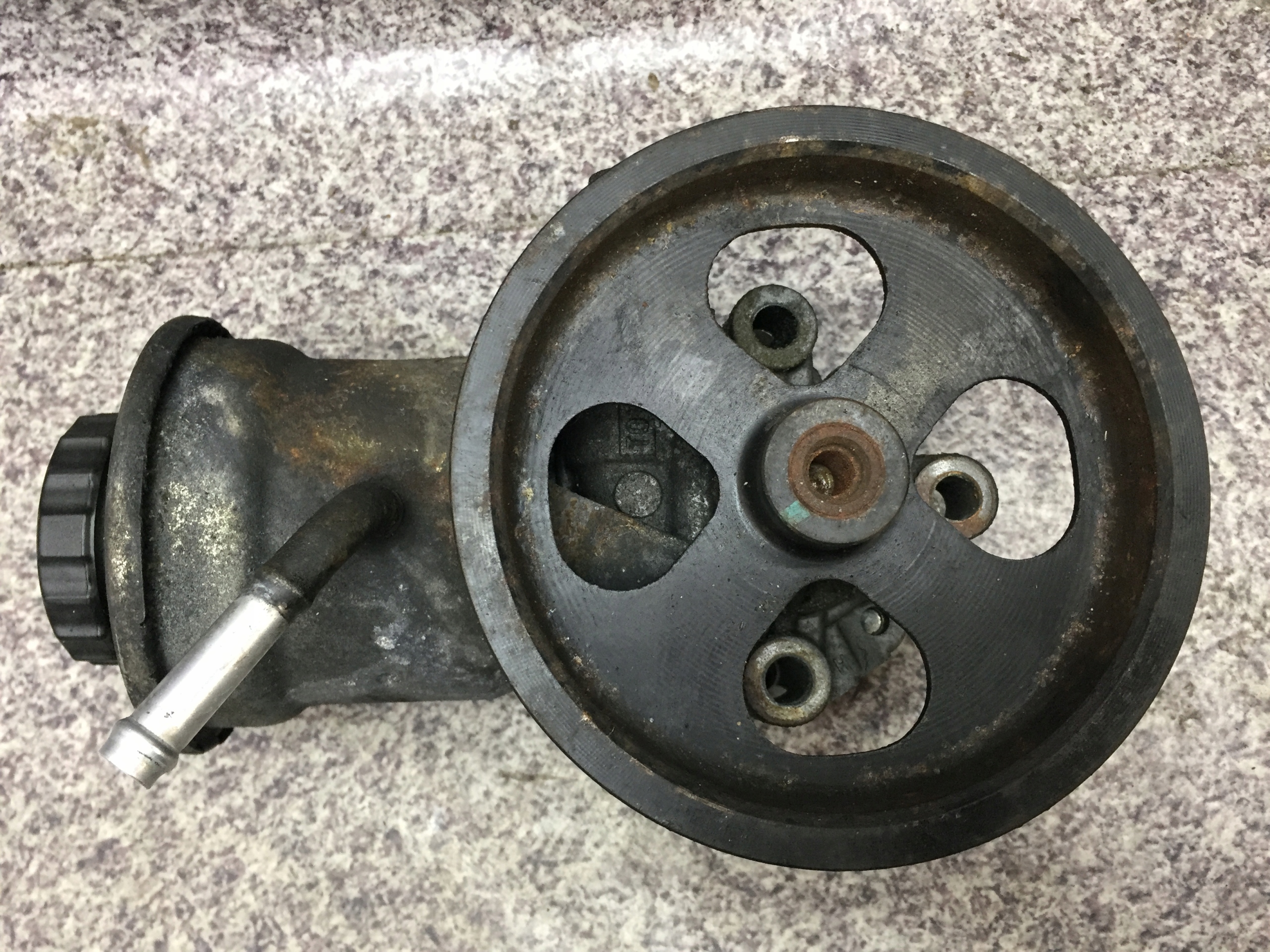 Corolla Verso II насос гидроусилителя руля 2.2 D4D 07 ' BDB