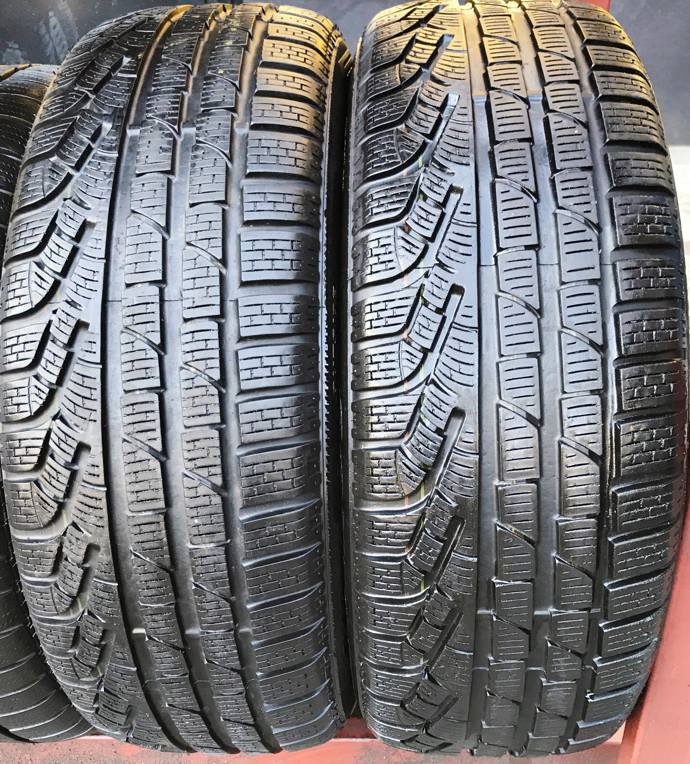 2x 205/65R17 PIRELLI SOTTOZERO 2 ZIMA