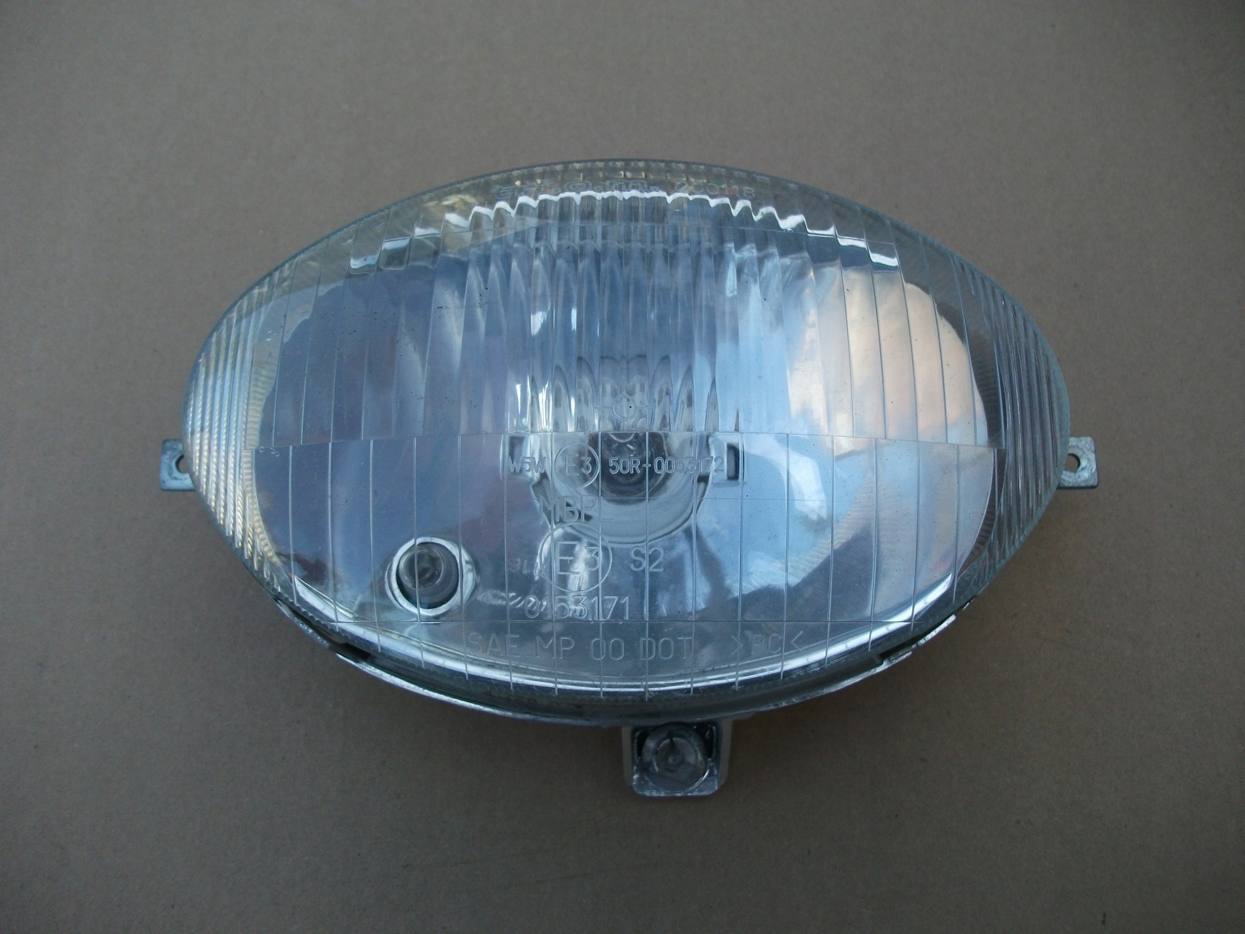 PIAGGIO VESPA ET2 50 LAMPA PRZÓD REFLEKTOR