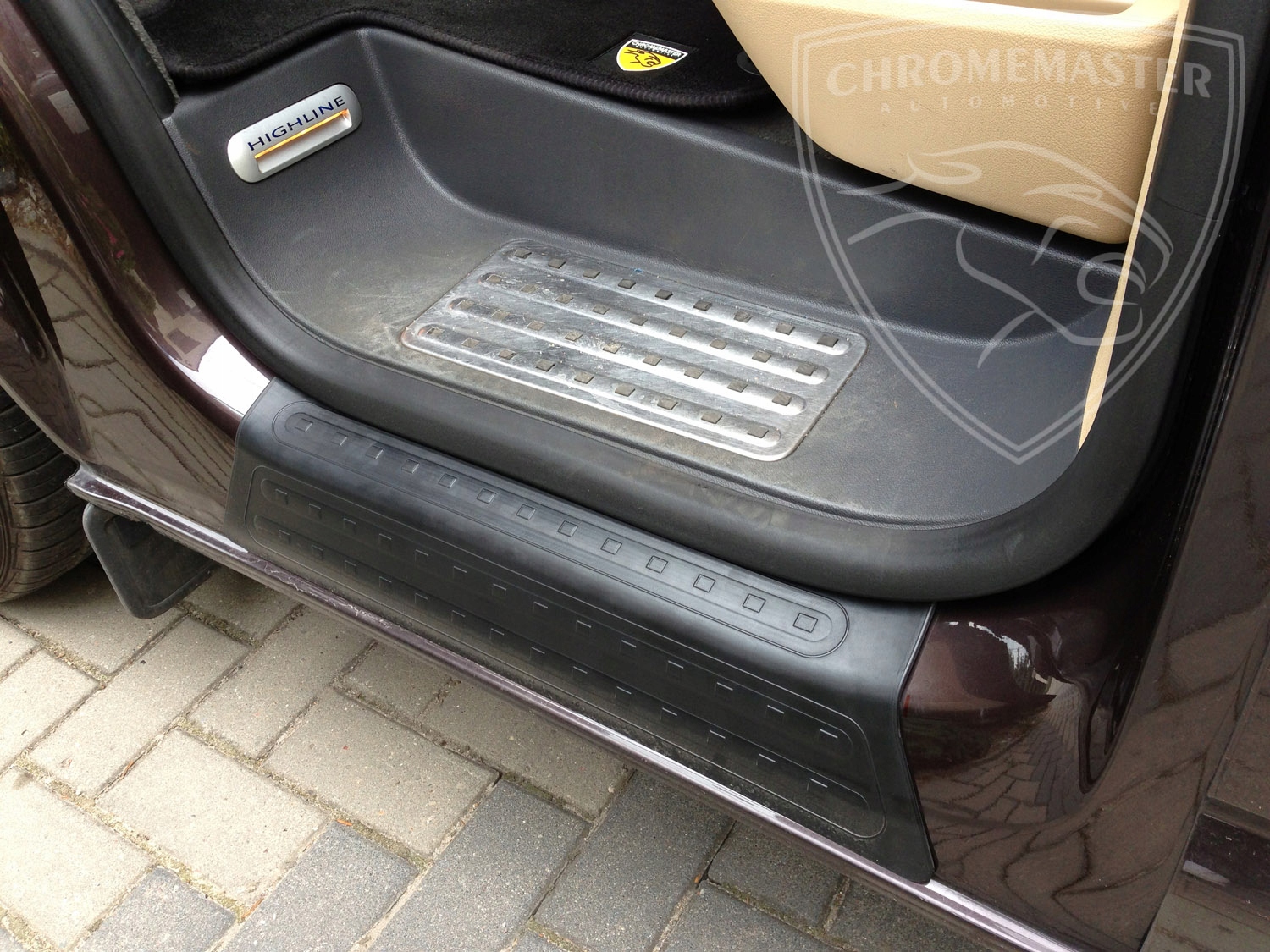 F25033854a98a275185a54023326