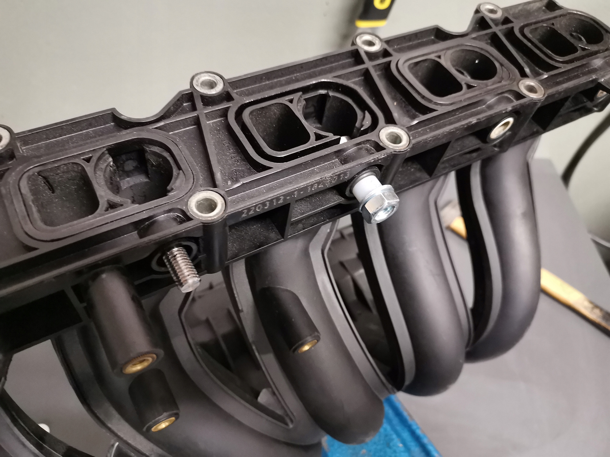 Zaslepki kolektor Mercedes 2 2 CDI W203 W209 C210 Engine Type Diesel